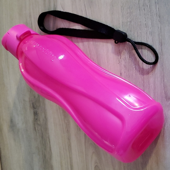 Tupperware Set - Picture 7 of 16